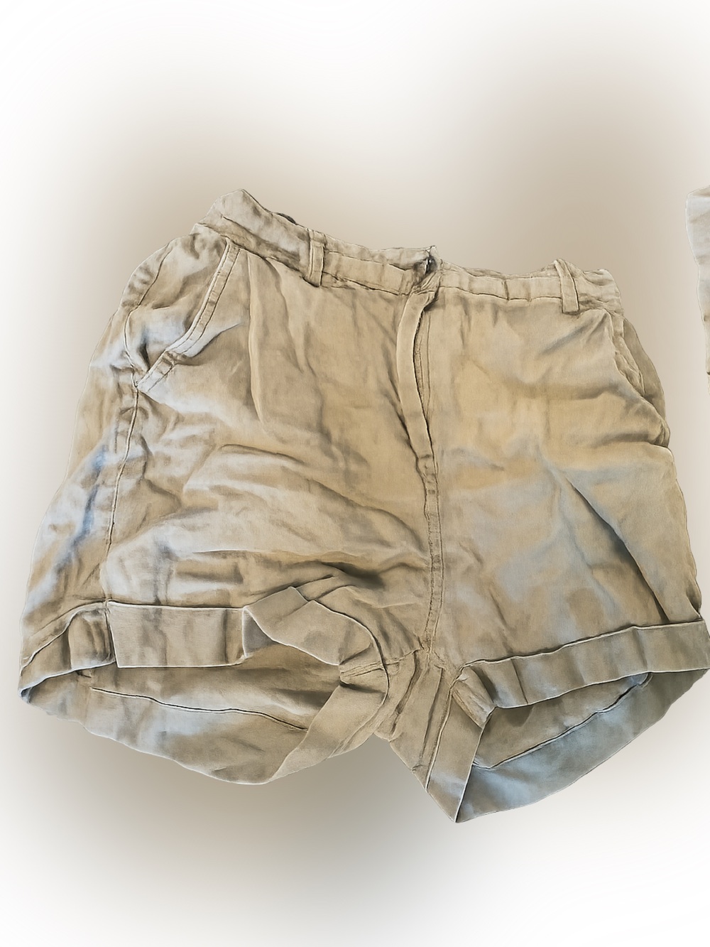 French High-Waist Linen Blend Women's Shorts - Olive Green